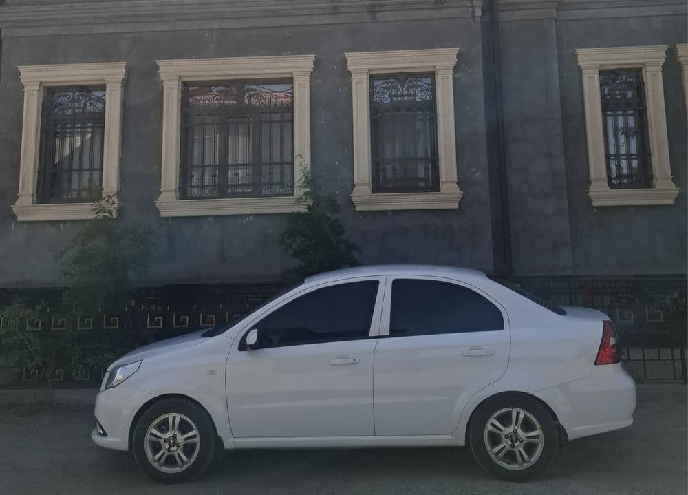 Nexia 3 avtomat sotiladi — 2