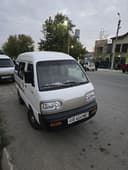 Mazza qilib minidigan moshina