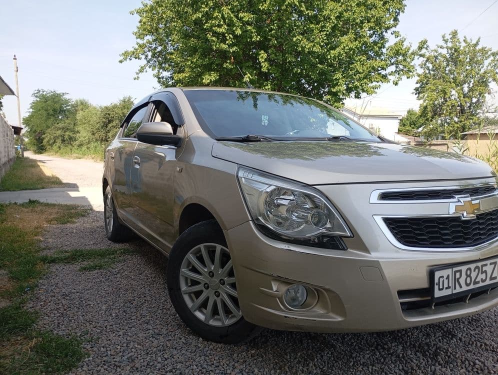 Срочно продается Chevrolet Cobalt 4 позиция в хорошем состоянии. — 3