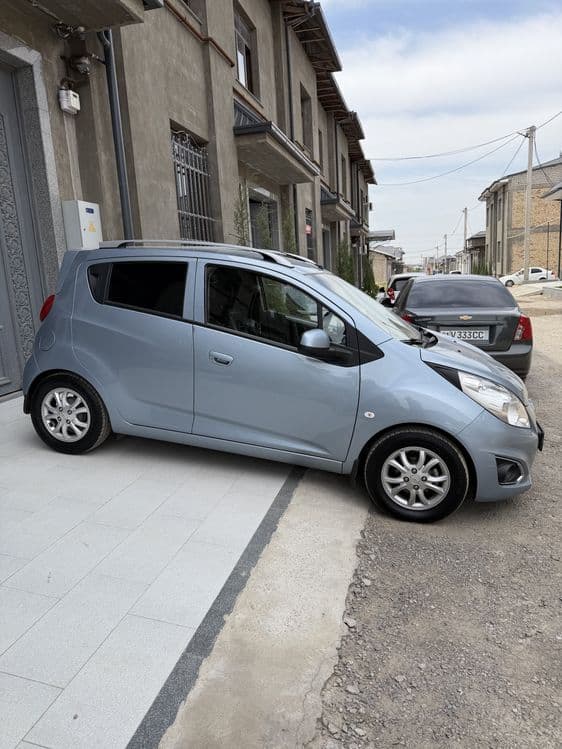 Chevrolet Spark 4 pozitsiya 1.25 avtomat 2022 — 3
