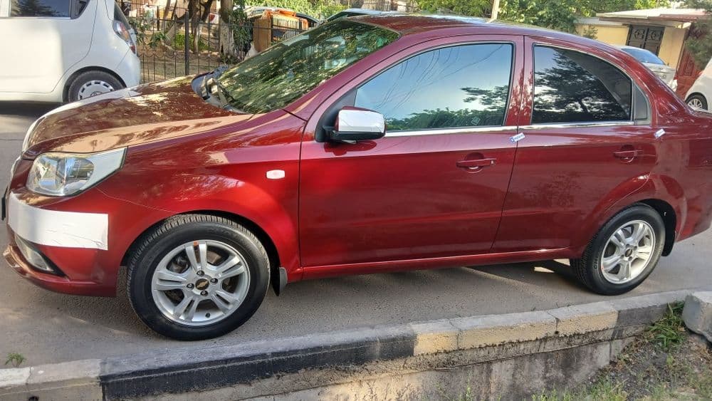 Продаётся Нексия 3 автомат. — 1