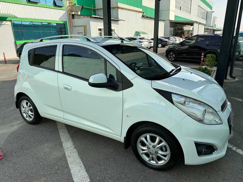 Chevrolet Spark 2022 — 3