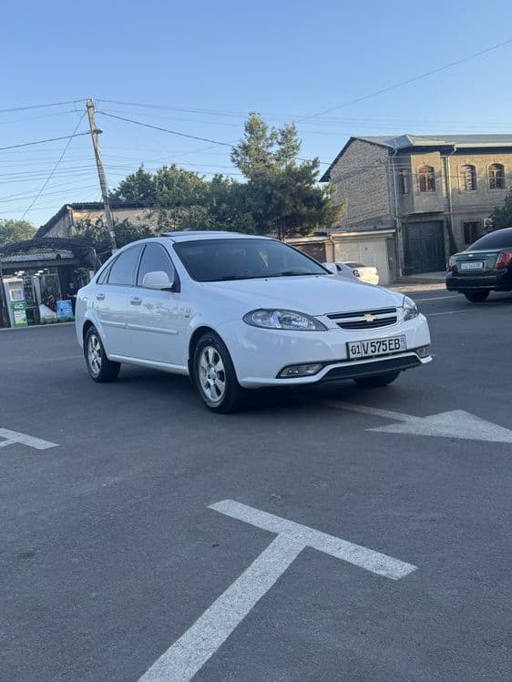 Gentra 2019 yil 3 poz Kraska Toza — 3