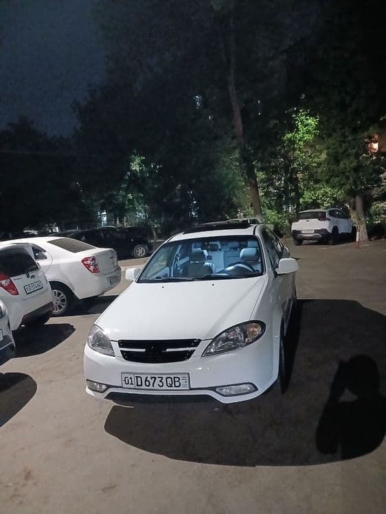 Chevrolet Gentra 2018 3 pazitsiya — 1