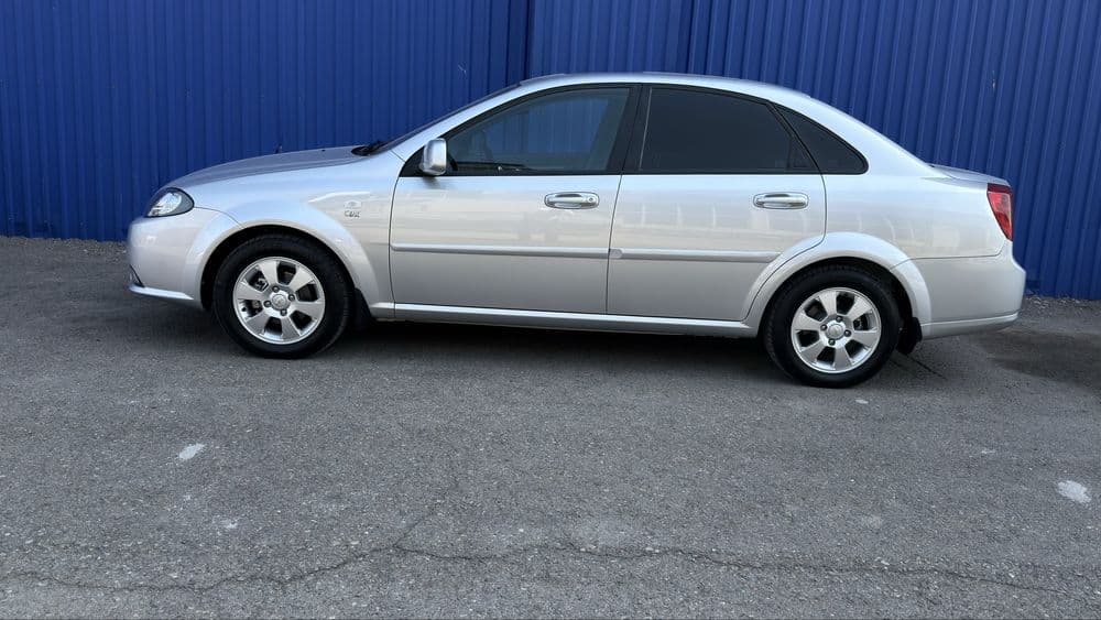 Chevrolet Gentra — 2