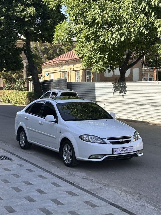 chevrolet gentra 2021 — 5