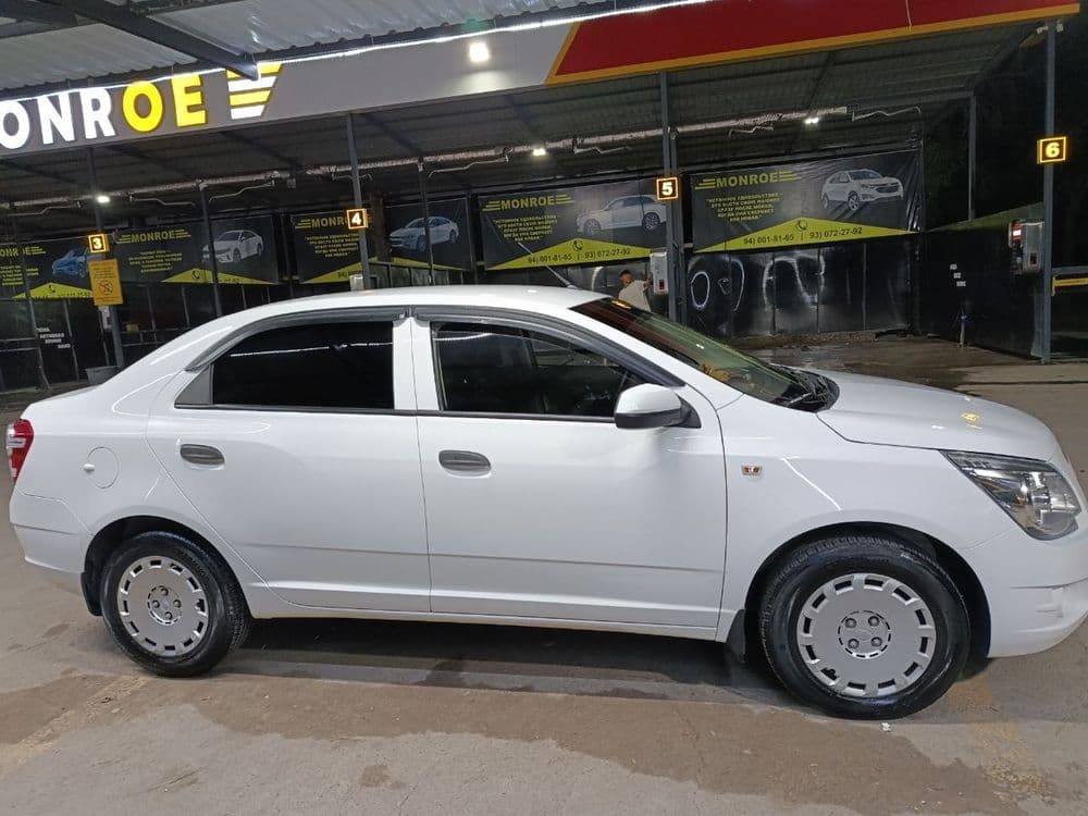 Chevrolet cobalt 2020 2 position — 3