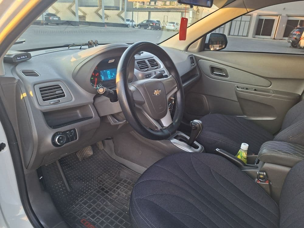 KOBALT Avtomat yurgani 103min km kraskasi toza bir qol xaydalgan ideal — 1