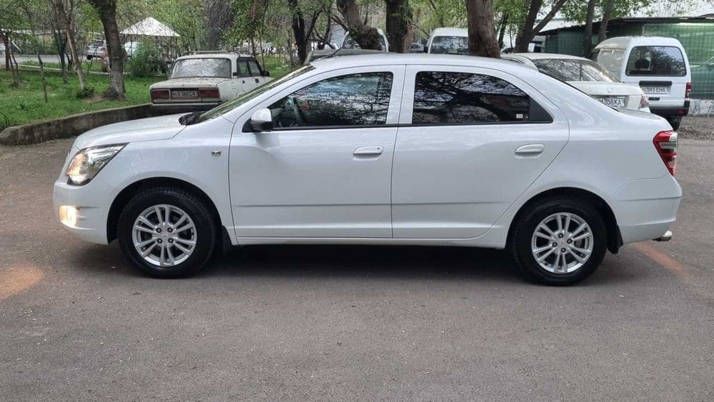 Chevrolet Cobalt 1.5 — 2