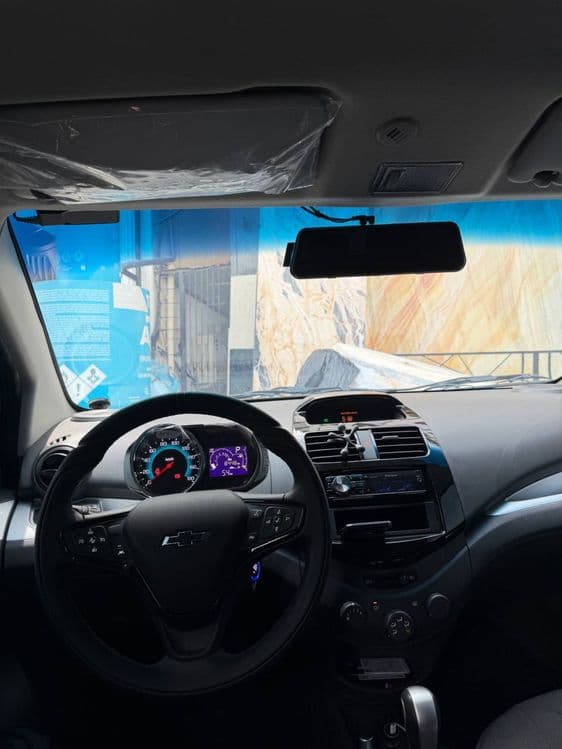Spark avtomat 2021 yil kraska toza . 8600 km yurgan. — 4