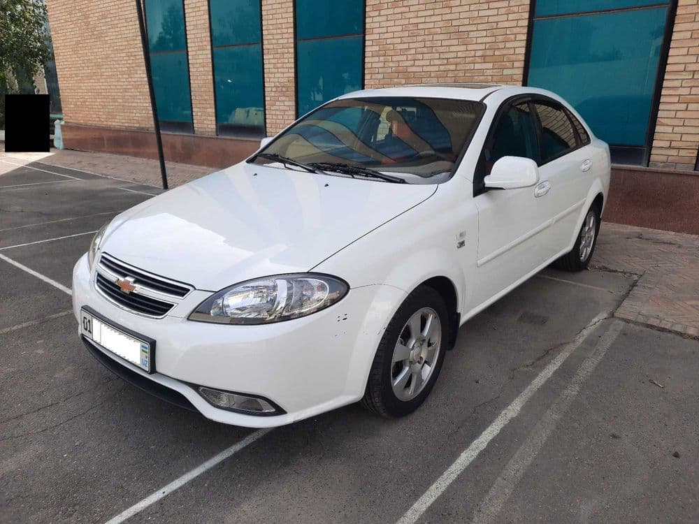 Chevrolet Lacetti 3 pozitsiya, 2019, 52000 km, Oq, 1 qo‘l, gazsiz — 2