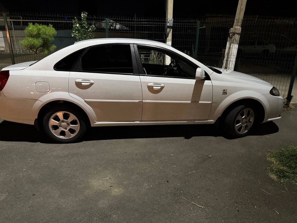 chevrolet Jentra — 3