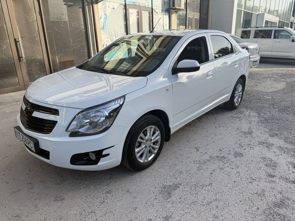 Cobalt chevrolet 2024 — 2