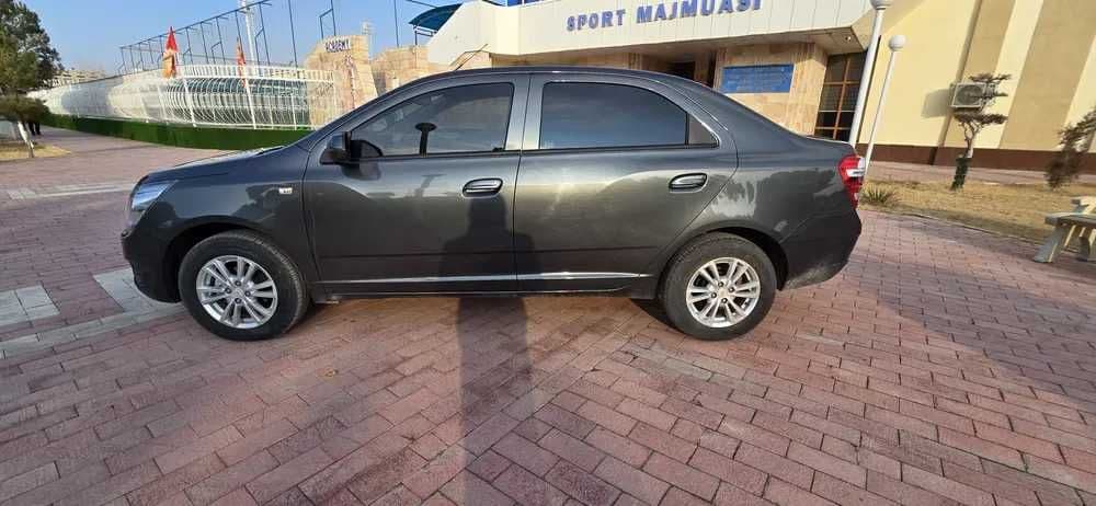 Chevrolet Cobalt Holati zo'r Avtomat 2024 Gazi bor — 1