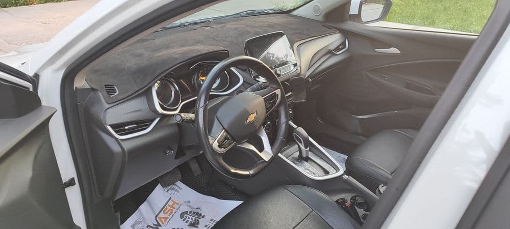 Chevrolet Onix  LTZ — 4