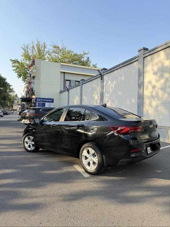 Onix Premier 2 /2024 yil ideal xolatda/23.000km yurgan — 2