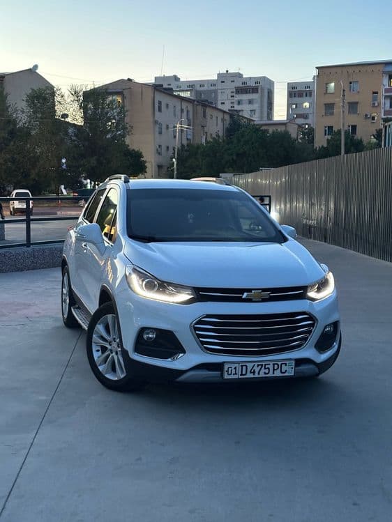 Tracker 1 premier 2019 — 1