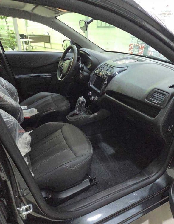 Chevrolet Cobalt Midnight MCM — 5