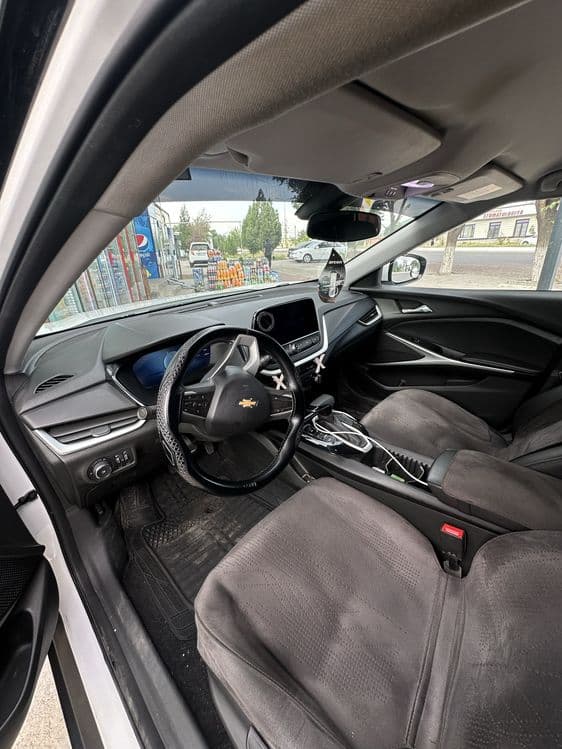 Chevrolet Menlo — 3