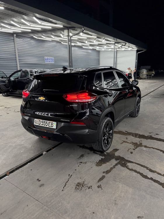Chevrolet tracker 2 — 4