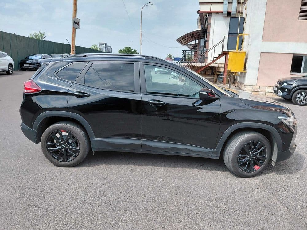 Chevrolet Tracker 2 Turbo Redline full srochna sotiladi — 3