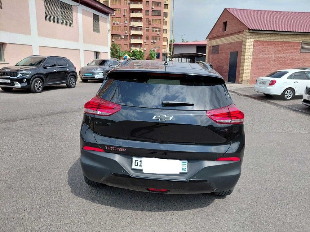 Chevrolet Tracker 2 Turbo Redline full srochna sotiladi — 4