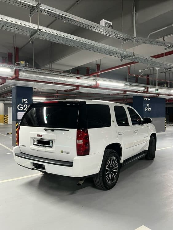 Gmc yukon hybrid — 2