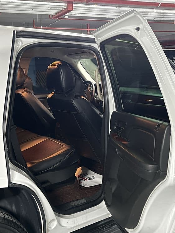 Gmc yukon hybrid — 4