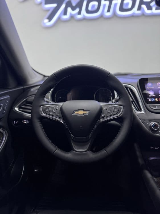 Chevrolet Malibu Premier — 4