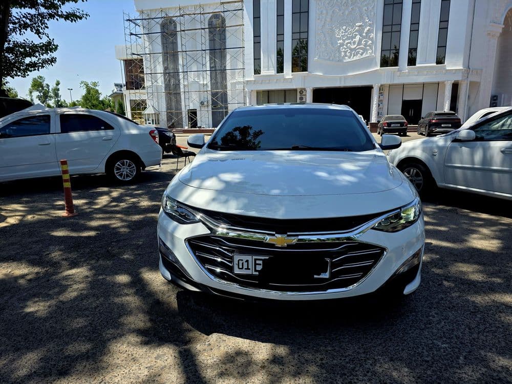Malibu 2 Premier Oq 2022 Yil Benzin — 1