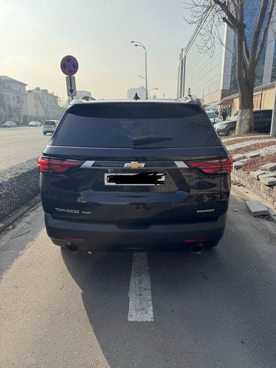 Продается Chevrolet Traverse Premier — 3