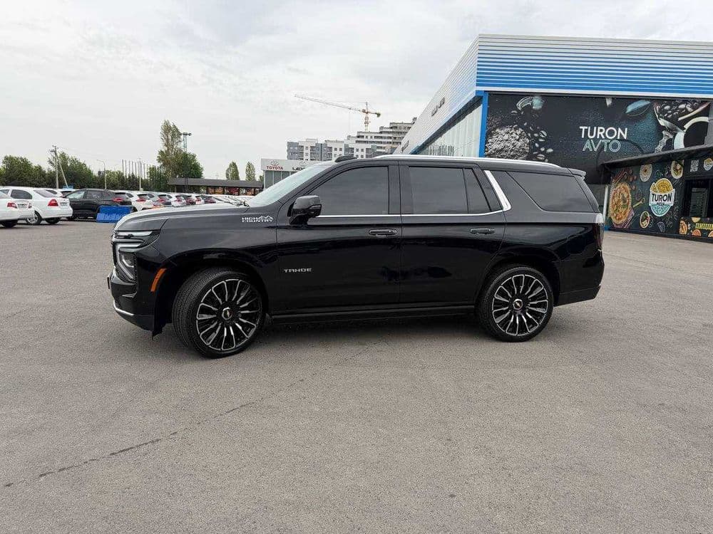 Chevrolet Tahoe  HIGH COUNTRY нақд, автокредит  сотилади — 2