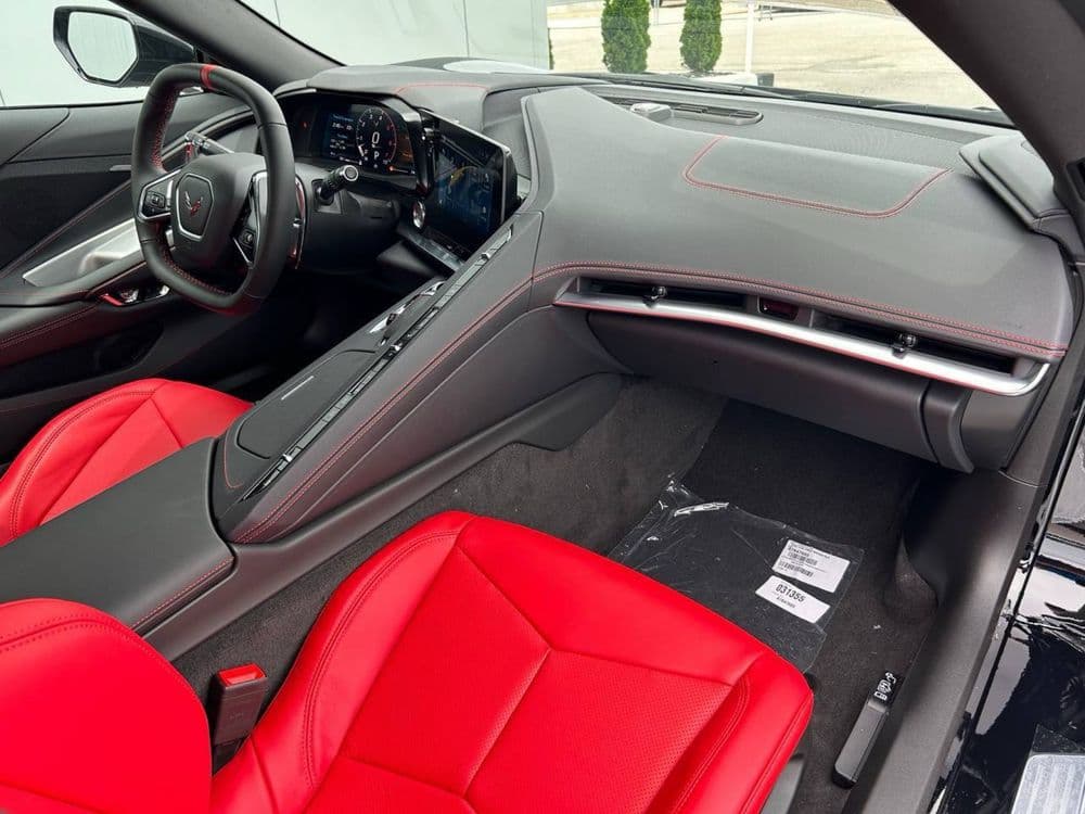 Chevrolet Corvette C8 Stingray — 6