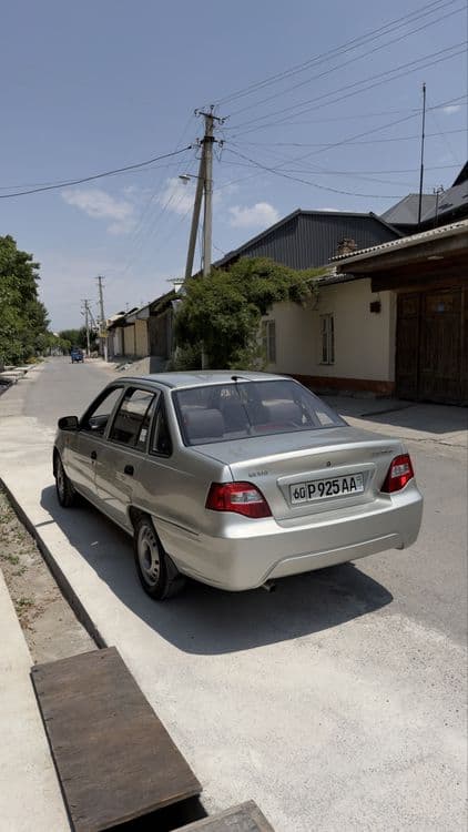 Nexia 2 Donc 23.000km 2009 — 3