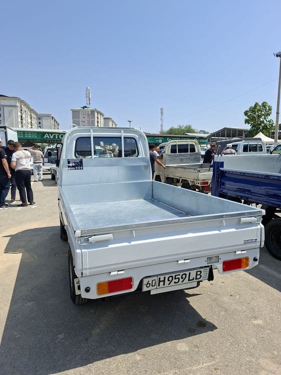 Chevrolet labo 2025 — 3
