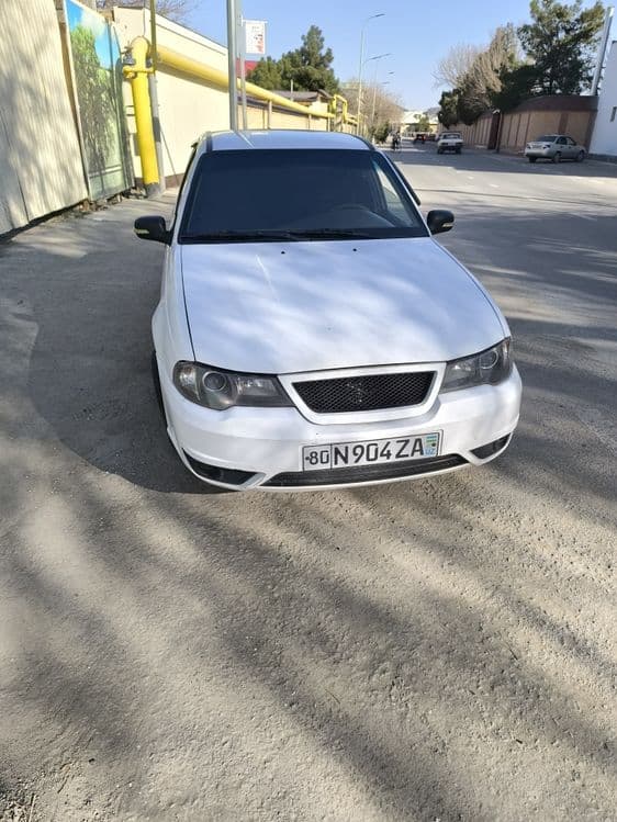 Nexia Shevrolet sotiladi 1.6 dons 2015 yil narhi 3300$ — 5
