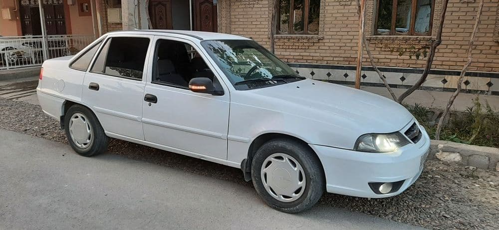 Срочна продам незиа 1.6 люкс — 3