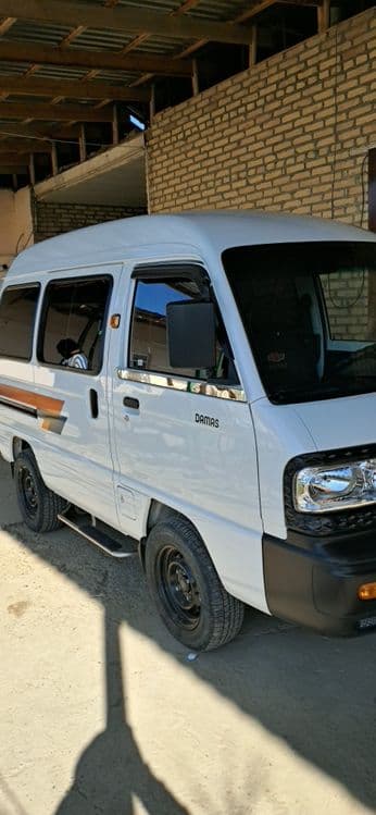 Chevrolet Damas dlx — 2