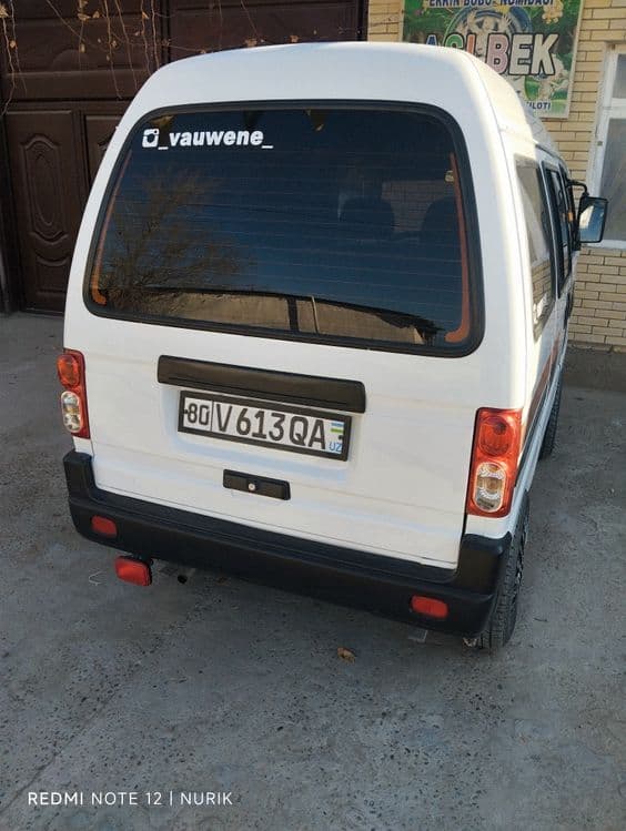 Avtomobil sotiladi — 2