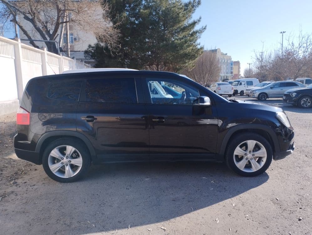Chevrolet Orlando — 3