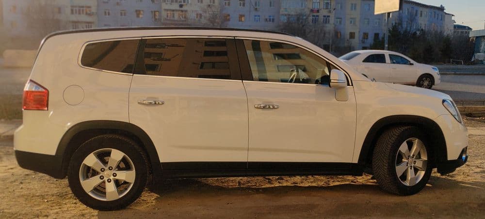 Chevrolet Orlando — 4