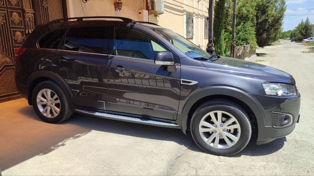 Chevrolet CAPTIVA - 3 — 5