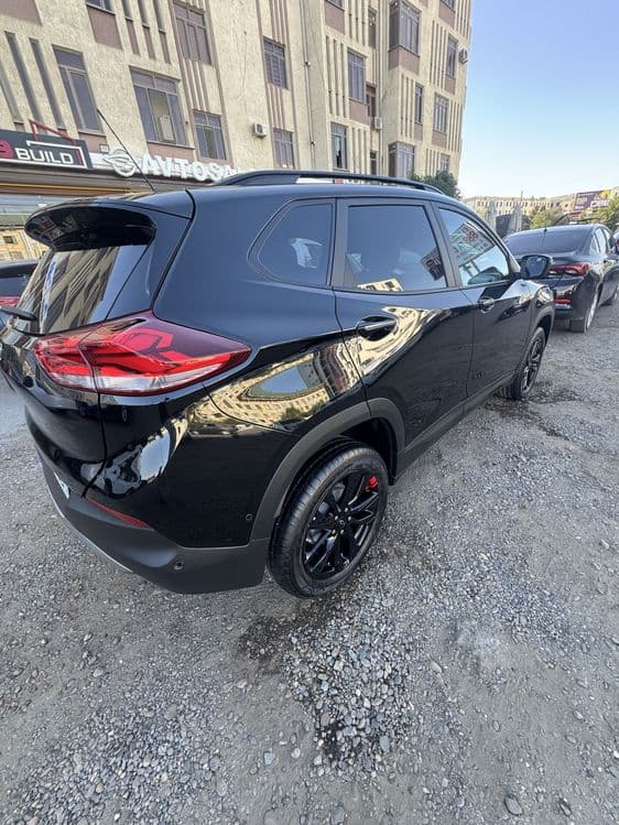 2025 redlayn yangi moshin — 3