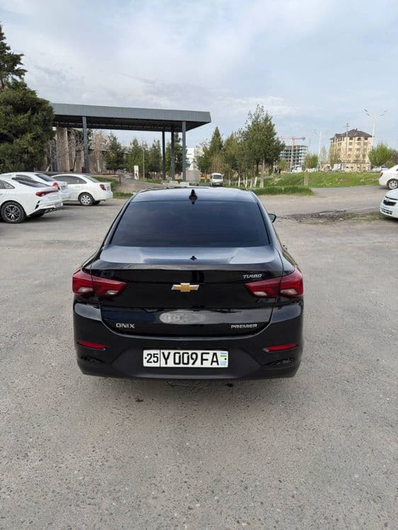 Chevrolet Onix Primier 2 AT — 2