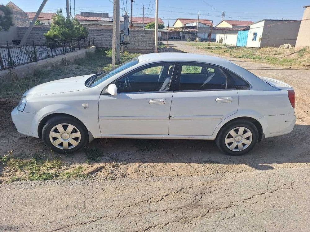 Lasetti 1.8 mexanika — 2