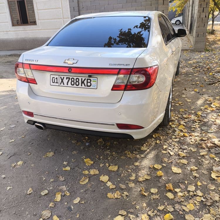 Chevrolet Epica LT 2011, oq marvarid, holati yaxshi — 2
