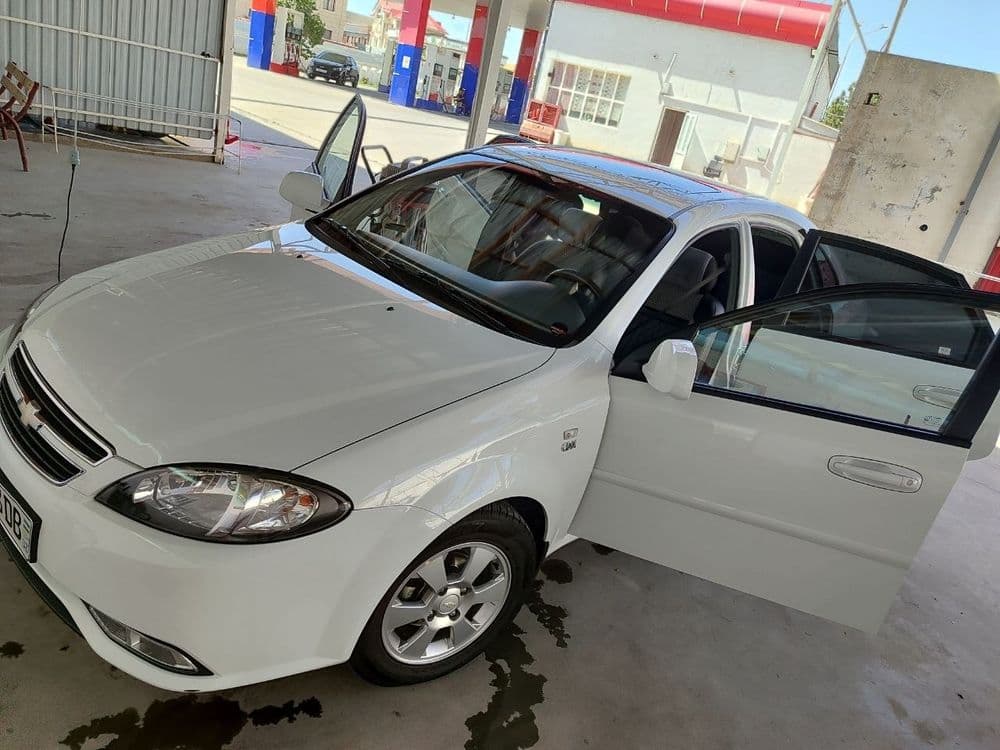 Gentra Lasetti avtomat — 2