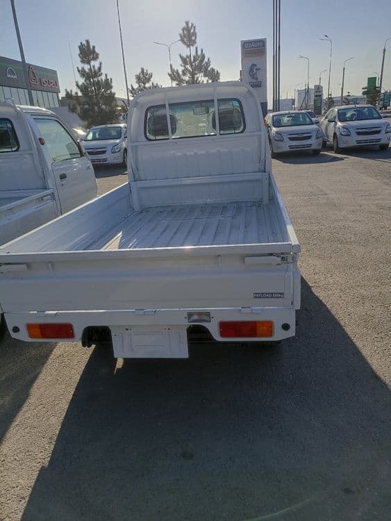 Labo sotiladi yangi pirabegi 00, bugun salondan chiqdi, 20 fevral — 3