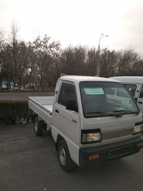 Labo Shevralit yuk mashina — 2
