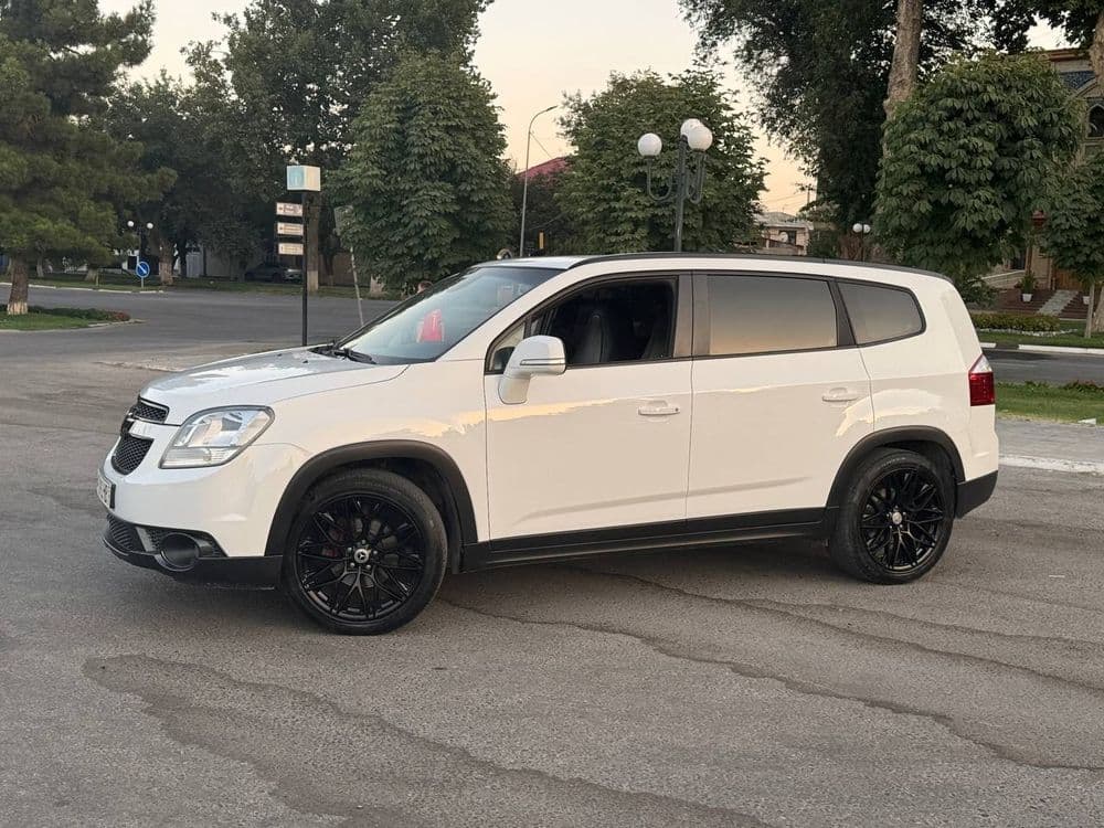 Chevrolet Orlando — 6